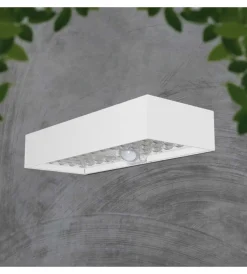 Outlet Applique bianca 6w con pannello solare e sensore movimento, 9,7x23x4,27 cm Illuminazione Per Esterno