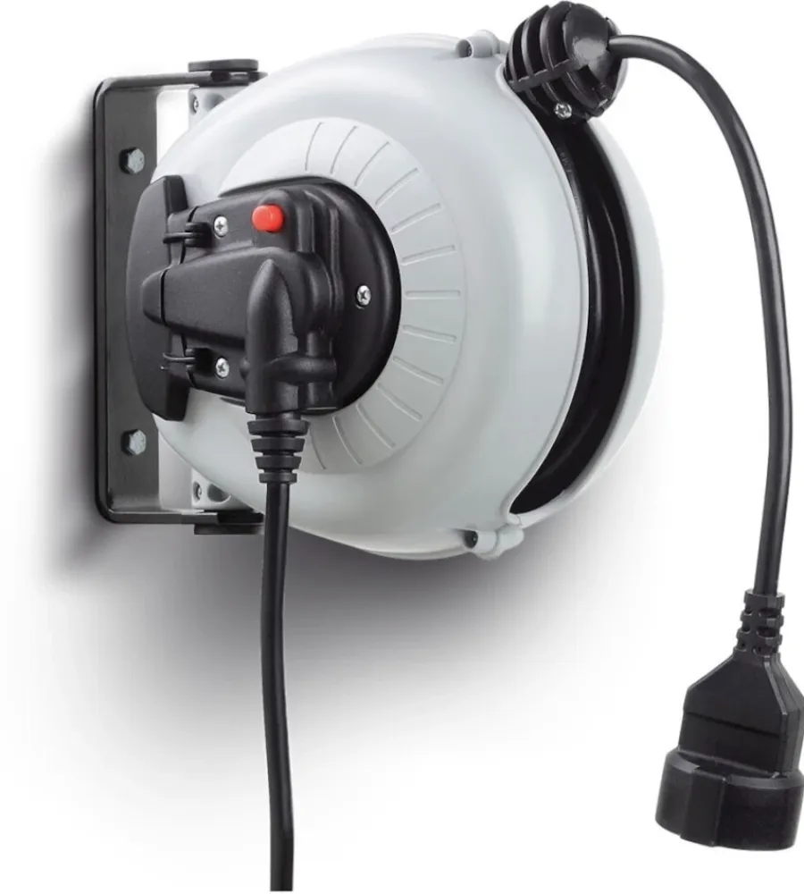 Clearance Arrotolatore elettrico fami con presa schuko 13x22,5x18 cm Compressori