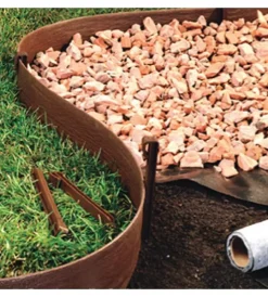 Sale Bordura da esterno in plastica marrone con 6 picchetti 5 metri Fontane, Decorazioni E Pavimentazioni