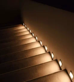 Illuminazione Per Esterno- Faretto led segnapasso ad incasso da esterno quadrato vtac bianco 3000k