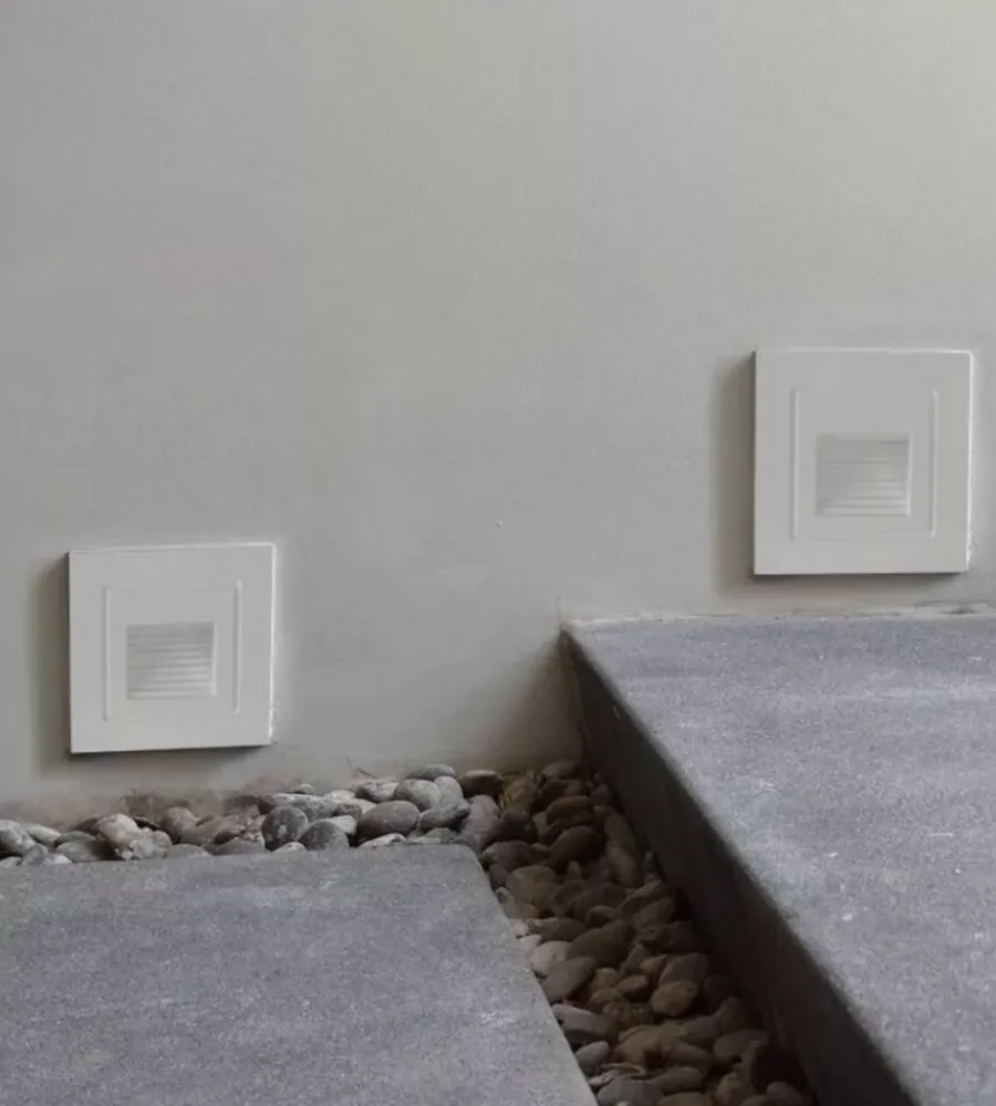 Illuminazione Per Esterno- Faretto led segnapasso ad incasso da esterno quadrato vtac bianco 3000k