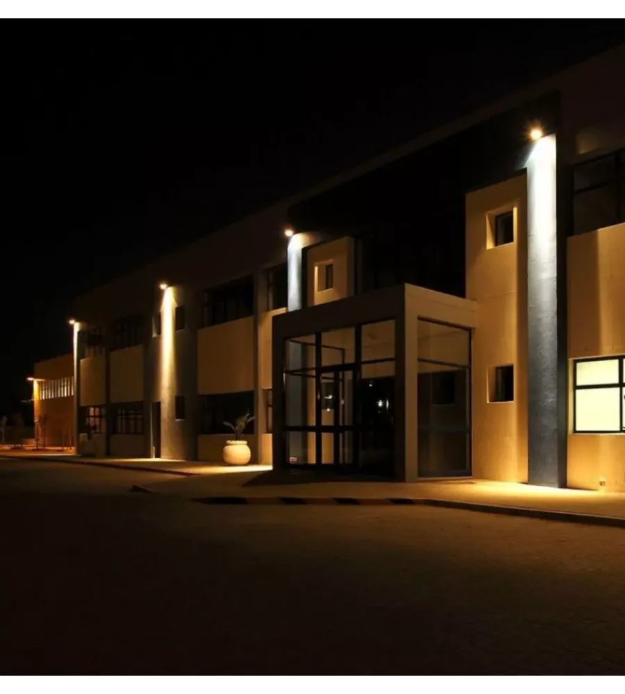 Illuminazione Per Esterno- Faro led bianco 3000k 100w, 8000lm