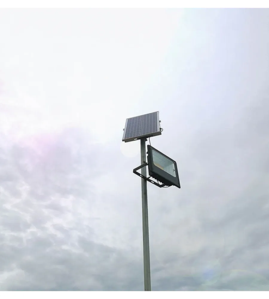 Hot Faro led con telecomando e pannello solare 50w, 6000k Illuminazione Per Esterno