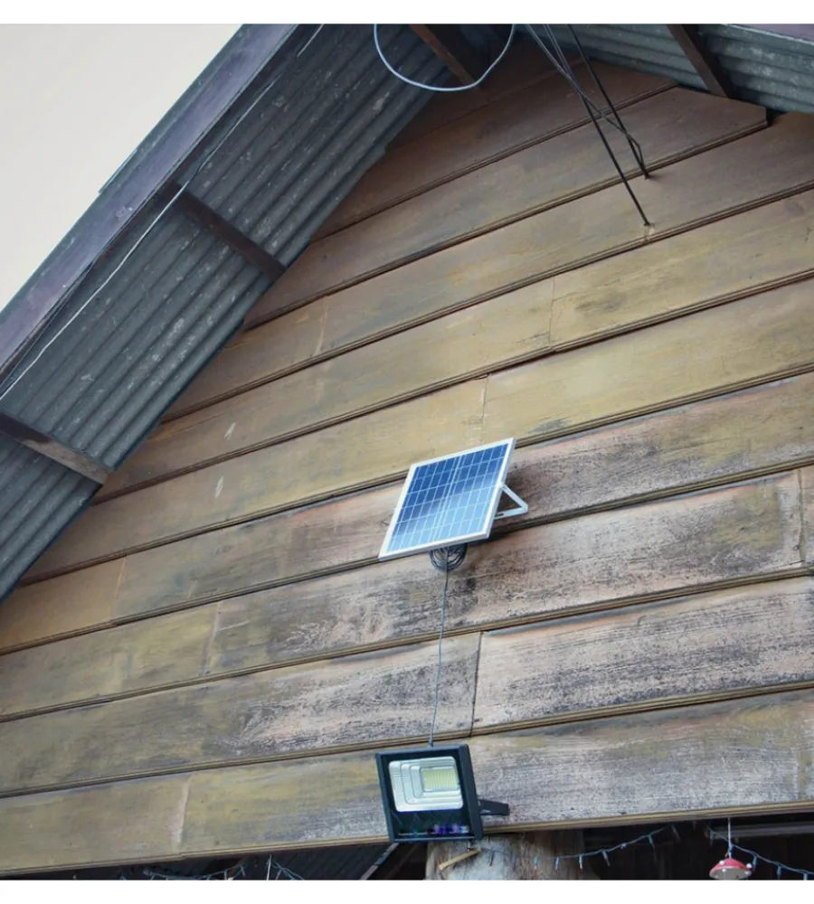 Hot Faro led con telecomando e pannello solare 50w, 6000k Illuminazione Per Esterno
