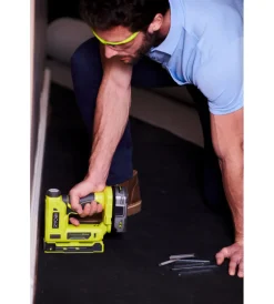 Ryobi Graffatrici E Chiodatrici|Graffatrice r18st50-0, solo corpo macchina batteria non inclusa -
