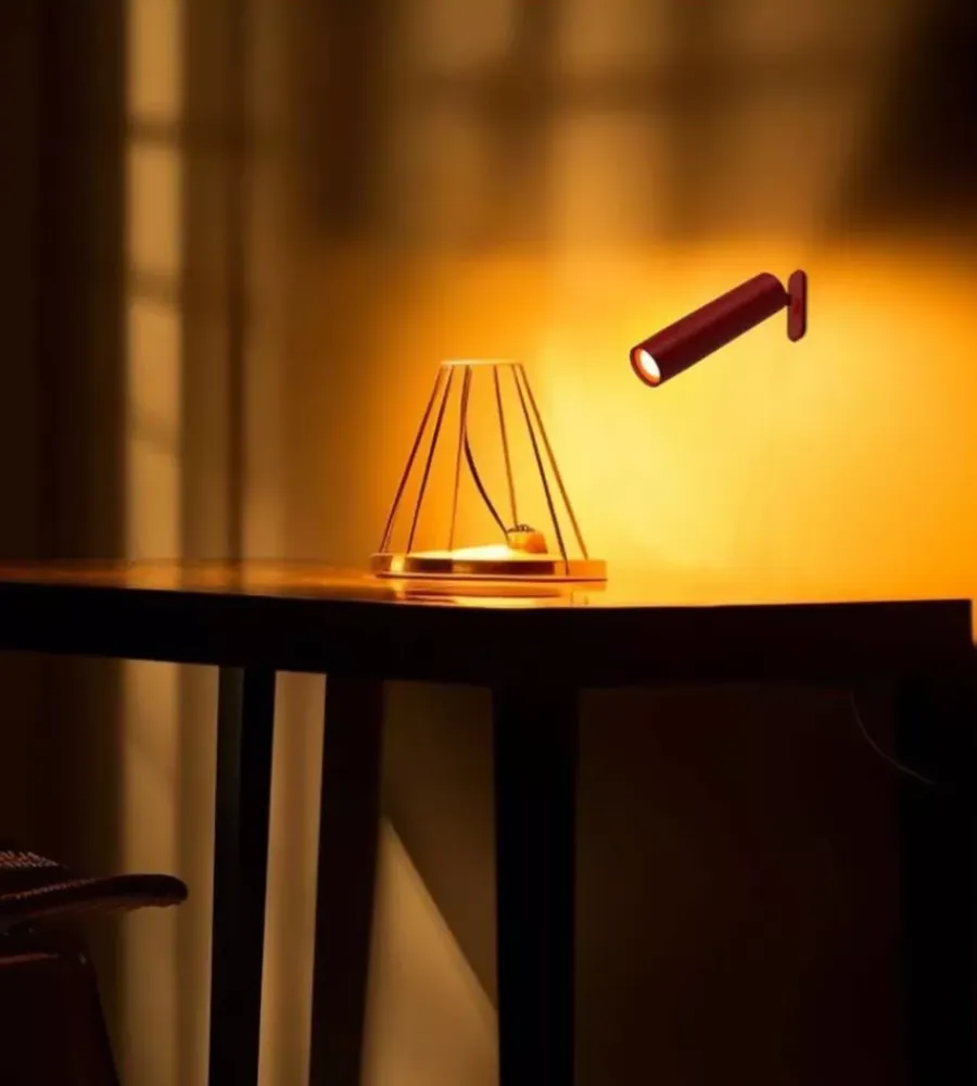 Illuminazione Per Interno- Lampada da tavolo magnetica ricaricabile rossa 3w, 4000k