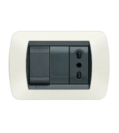 Serie Civili|Living int placca 3p plastica bianco satinato - bticino.