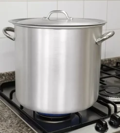 Conservazione Alimenti|Pentola in alluminio con coperchio 32 cm