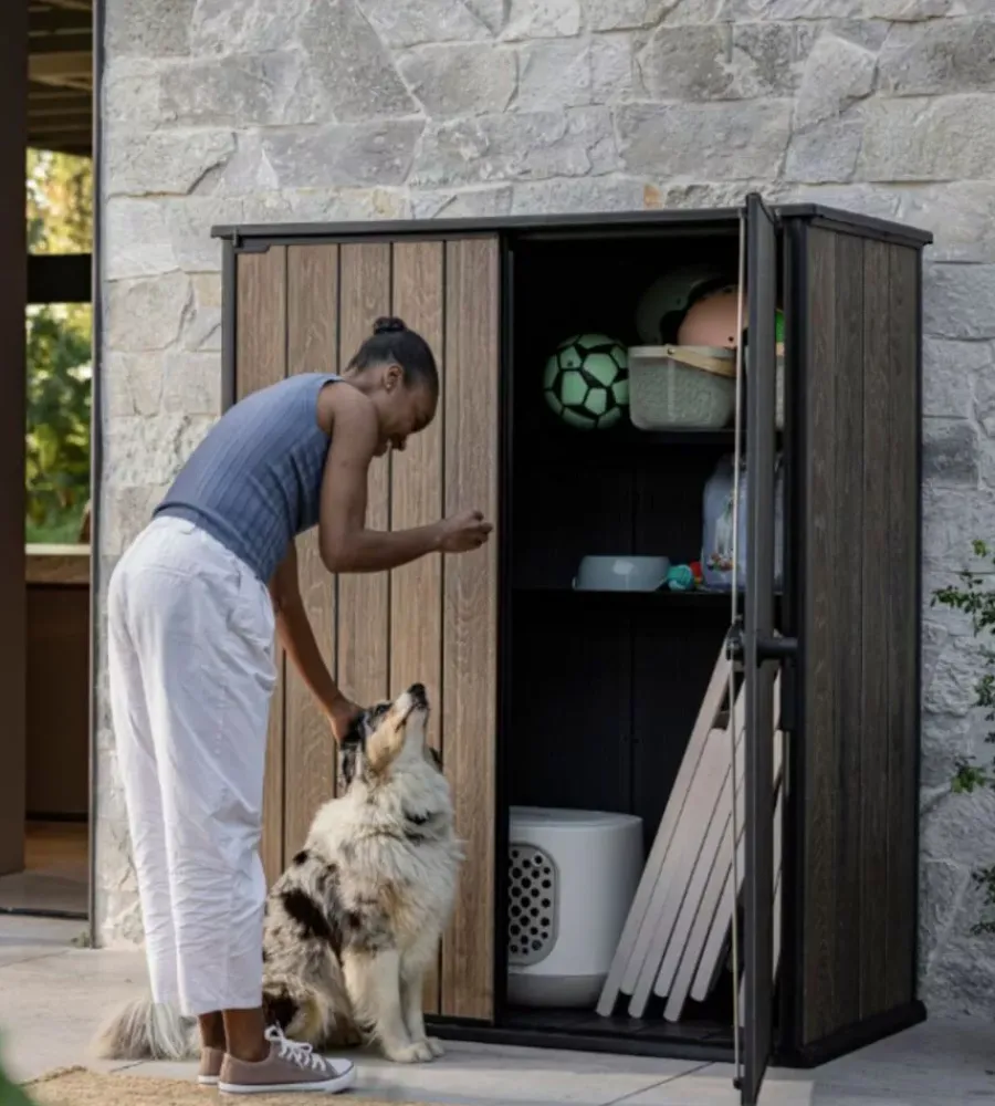 Online Portattrezzi multiuso "vertical shed" in resina effetto legno 140x73,6x170 cm Contenitori Da Esterno