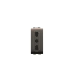 Serie Civili- Presa  bivalente di sicurezza 2p + t standard 10/16a.