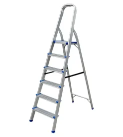 Sale Scala pieghevole in alluminio 6 gradini Scale E Sgabelli